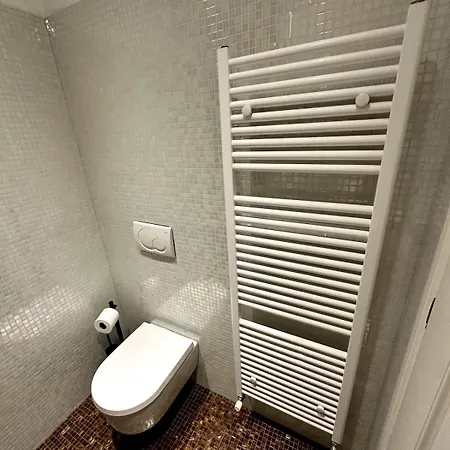 La Corte 코넬리아노